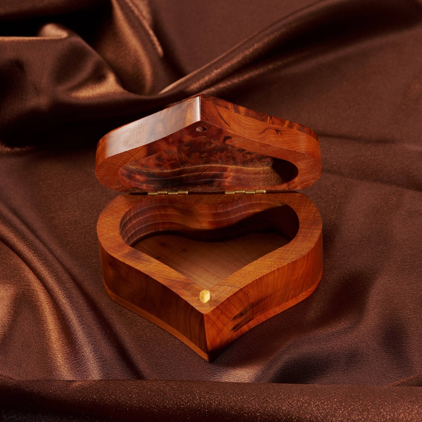 Burl Wood Heart-Shaped Ring Box