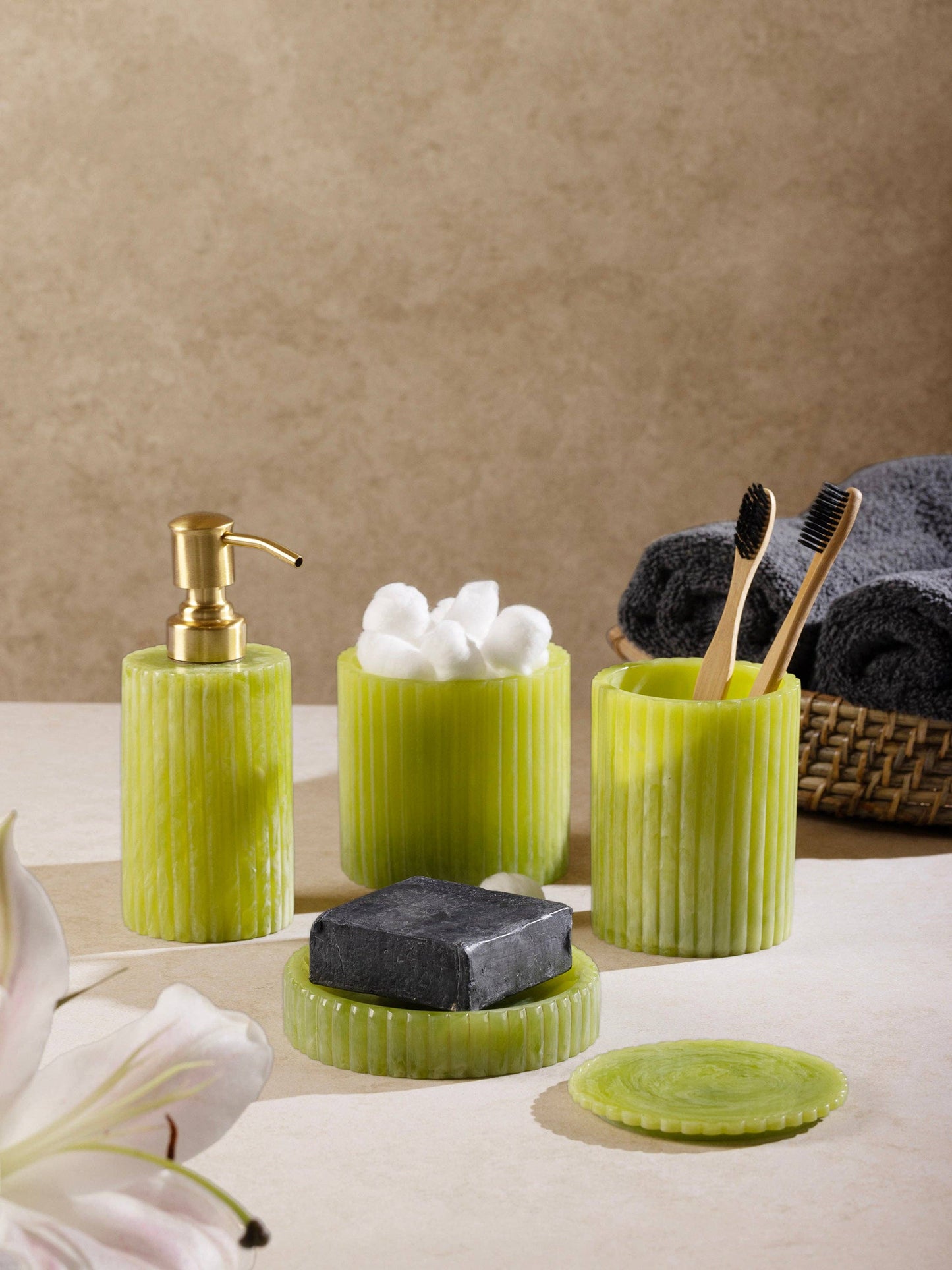 Porto Bath Accessories, Set of 4: Mantis Green