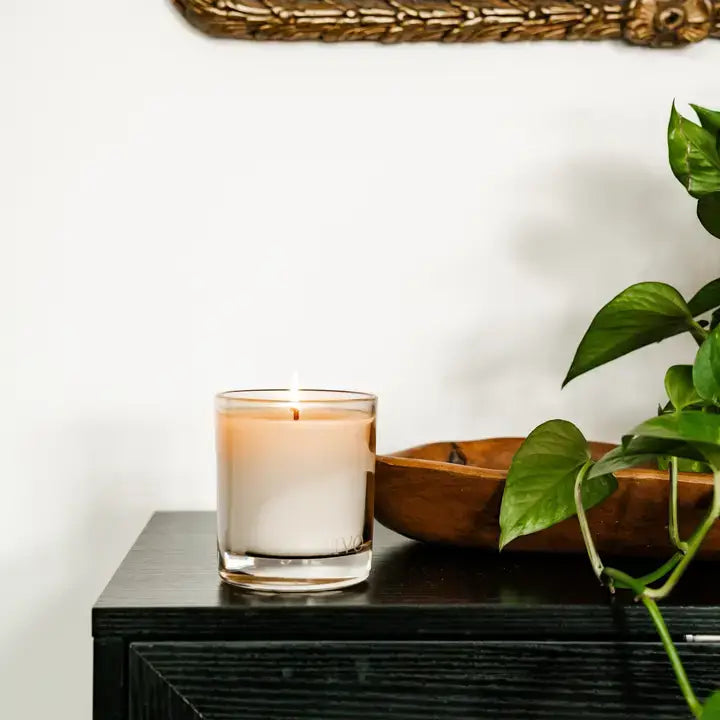 Saint Germain Lavender 10 oz. Signature Candle