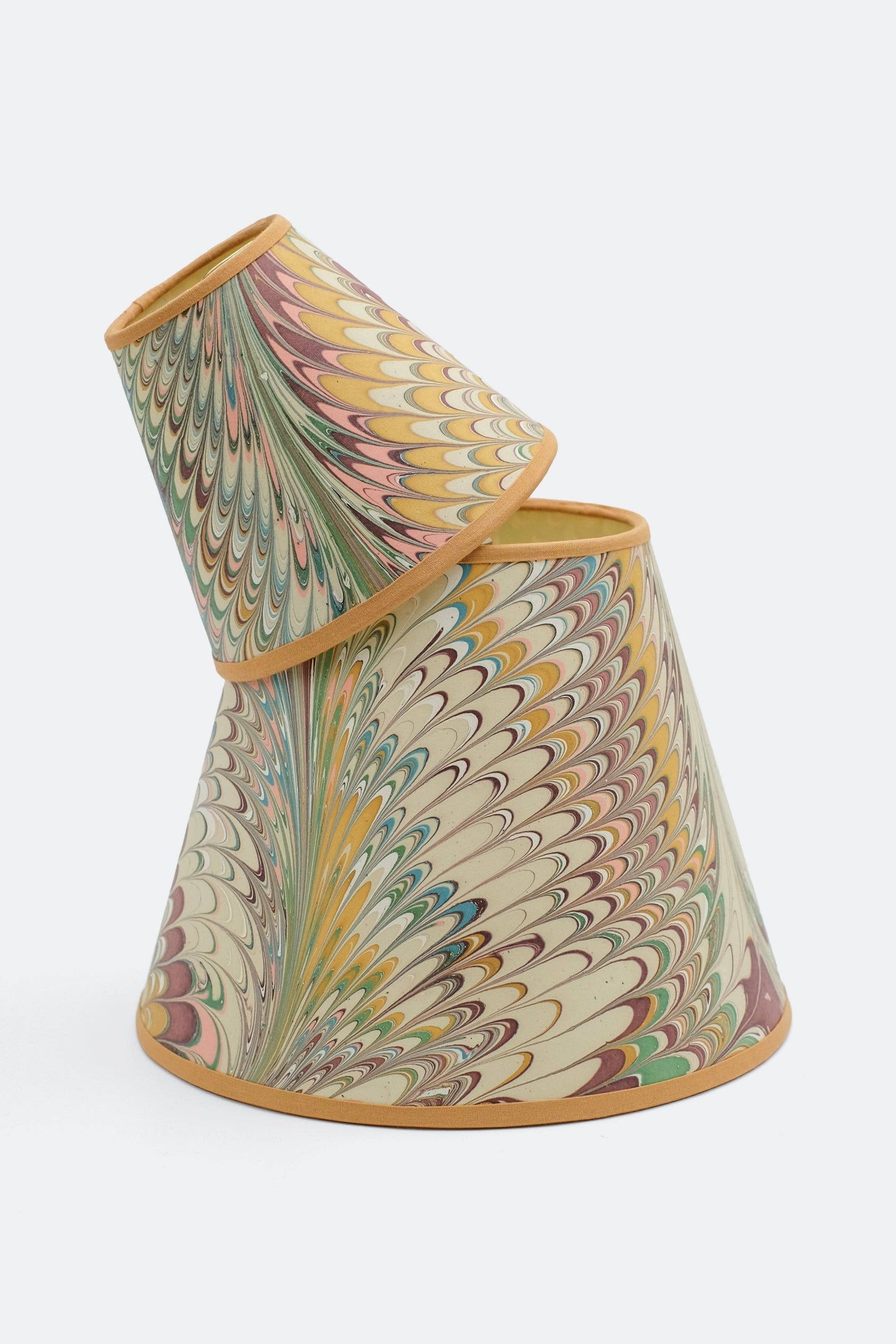Flatiron Feather Marbled Lampshade - 6"