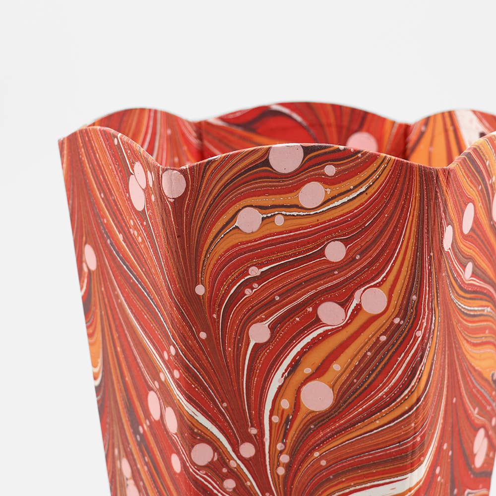MARBLED SCALLOPED COLLAPSIBLE BASKET - FIRE WHIRL RED