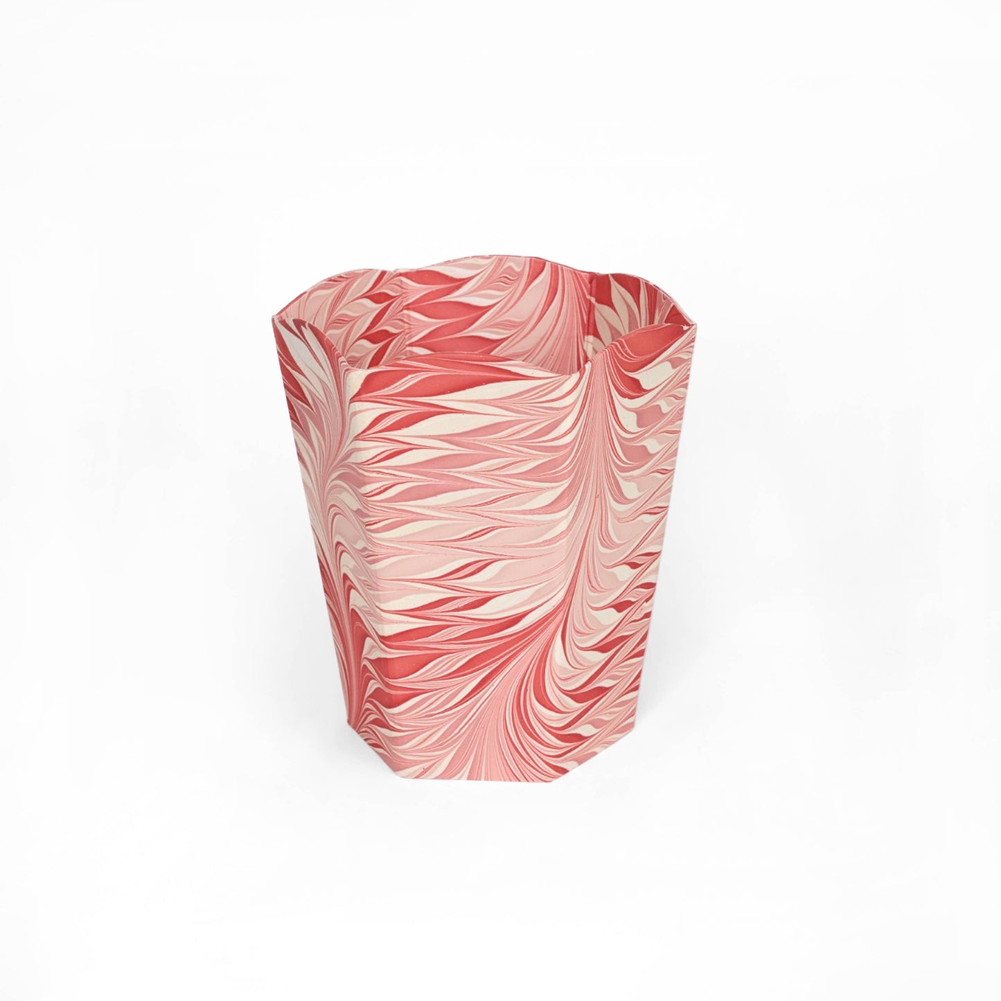 MARBLED SCALLOPED COLLAPSIBLE BASKET - RED FEATHER