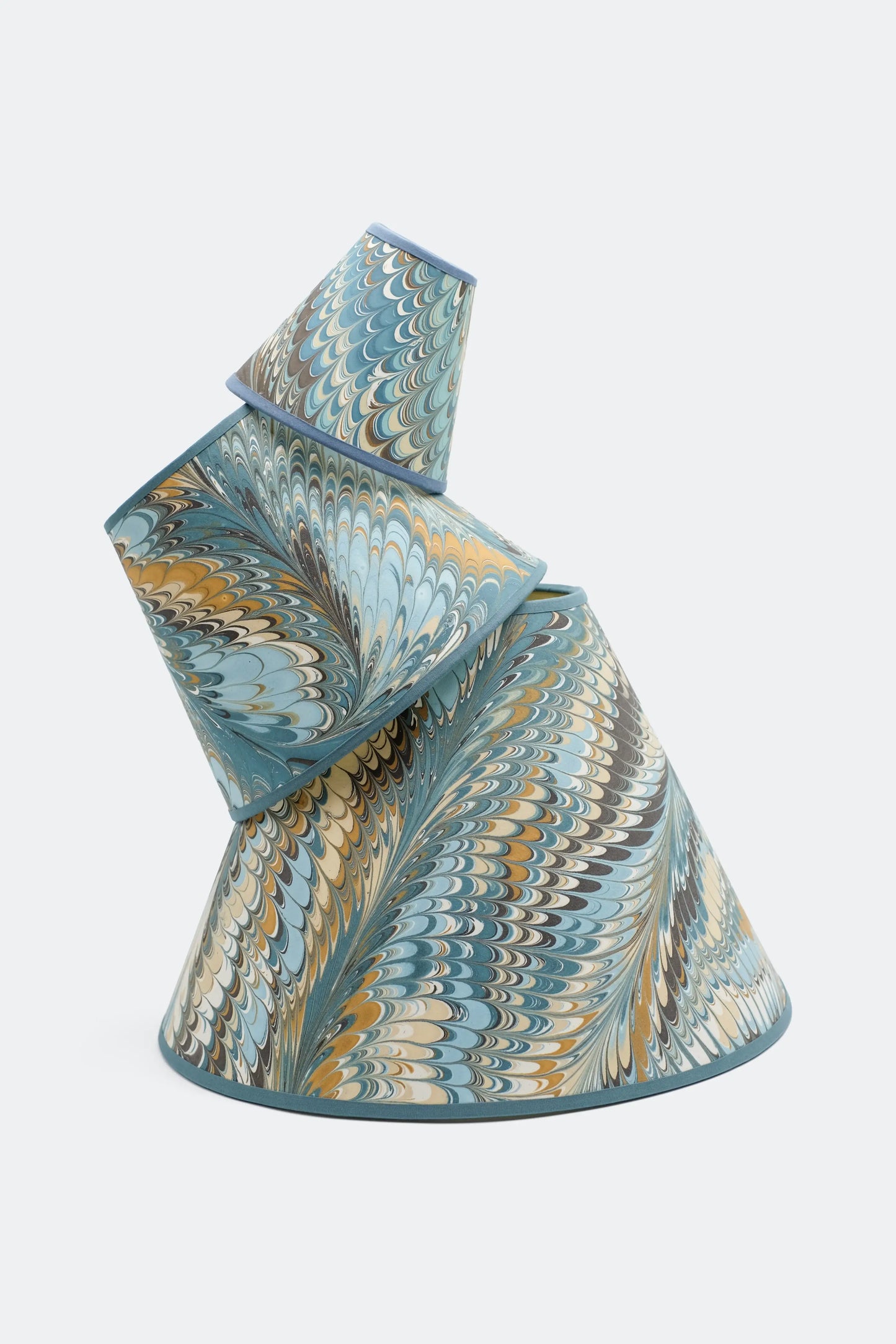 Nila Feathers Marbled Lampshade - 16"