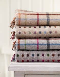 Contemporary Windowpane, Multi-Spot and Multi-Ribbon Range: Windowpane Beige
