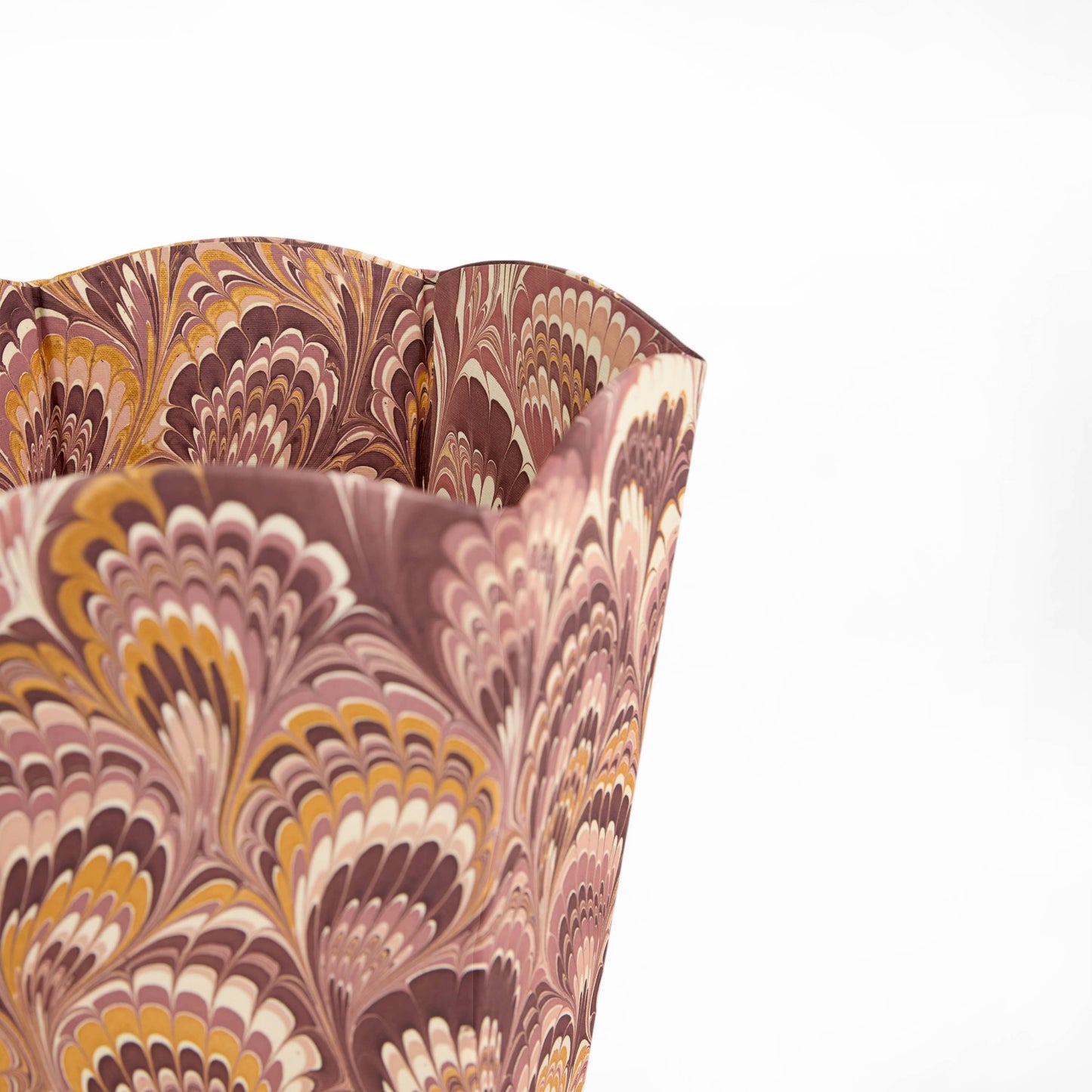 MARBLED SCALLOPED COLLAPSIBLE BASKET - BURGUNDY GOLD PEACOCK