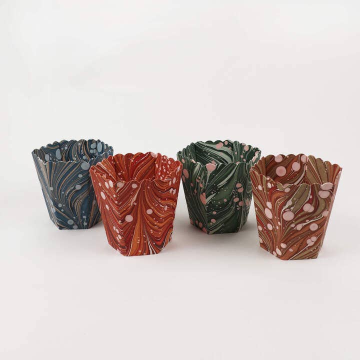 Hand Marbled Small Scalloped Basket - Green Fire Whirl